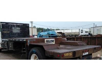 1999 Flatbed Truck Body with Fifth Wheel Pin