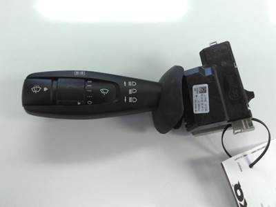 Freightliner Cascadia Turn Signal Switch