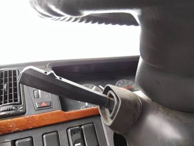 Volvo VNL Left Turn Signal Switch