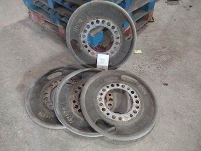 Freightliner Century Class 120 Wheel Part for a Freightliner CENTURY 120