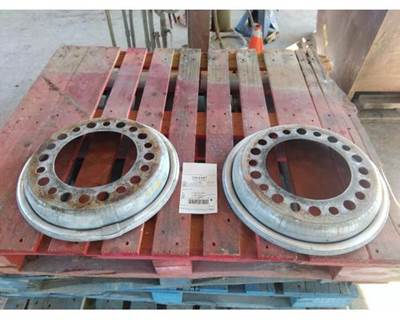 Used 2005 Freightliner Century Class 120 Wheel Balancers (Pair)
