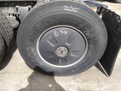 Freightliner Cascadia 125 Left Wheel Cover for a Freightliner CASCADIA 125 2018UP