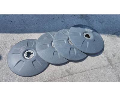 Freightliner Cascadia 125 Wheel Cover for a Freightliner CASCADIA 125 2018UP