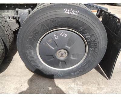 Freightliner Cascadia 125 Left Wheel Cover for a Freightliner CASCADIA 125 2018UP