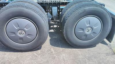 Freightliner Cascadia 126 Wheel Cover