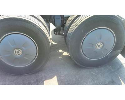 Used 2022 Freightliner Cascadia 126 Set of 4 Outer Flow Below Wheel Covers
