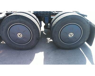 2022 Freightliner Cascadia 126 Set of 4 Outer Flow Below Wheel Covers