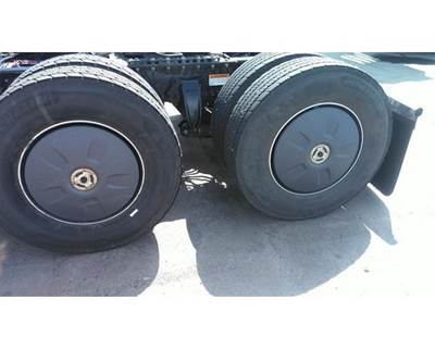 2022 Freightliner Cascadia 126 Set of 4 Outer FlowBelow Wheel Covers