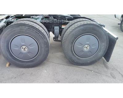 Freightliner Cascadia 126 Wheel Cover