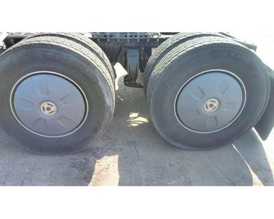 2022 Freightliner Cascadia 126 Set of 4 Outer Flow Below Wheel Covers