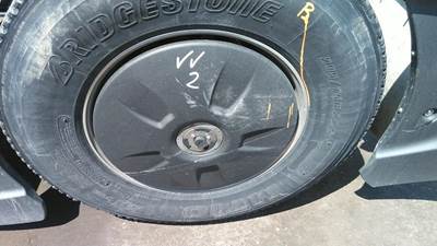 Kenworth T680 Left Wheel Cover