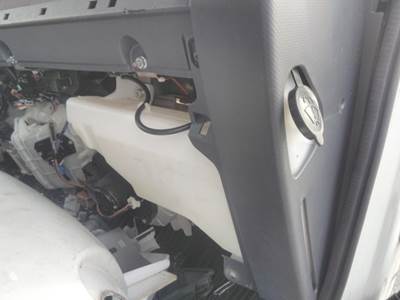 Chevrolet 4500XD LCF Windshield Washer Reservoir