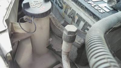 Ford F-550 Right Windshield Washer Reservoir for a Ford F550SD (SUPER DUTY)