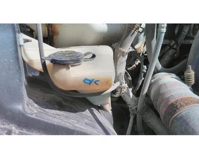 Ford F-750 Right Windshield Washer Reservoir for a Ford F750SD (SUPER DUTY)