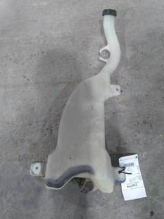 Freightliner Cascadia 113 Windshield Washer Reservoir