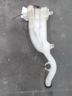 Freightliner Cascadia 113 Windshield Washer Reservoir