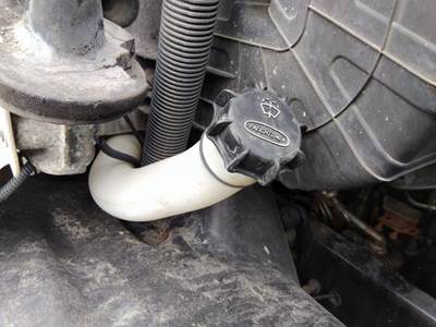 Freightliner Cascadia 113 Right Windshield Washer Reservoir