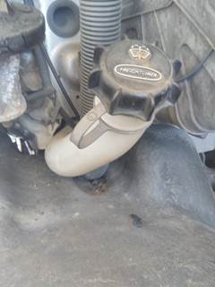 Freightliner Cascadia 113 Right Windshield Washer Reservoir