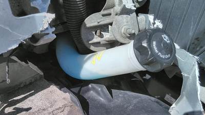 Freightliner Cascadia 116 Right Windshield Washer Reservoir