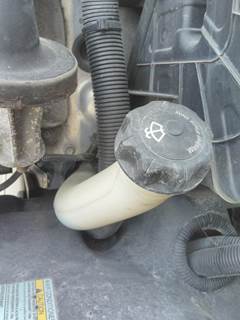 Freightliner Cascadia 125 Right Windshield Washer Reservoir