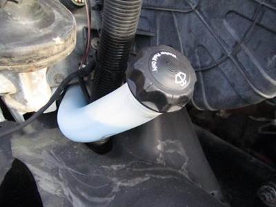 Freightliner Cascadia 125 Windshield Washer Reservoir