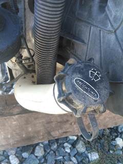 Freightliner Cascadia 125 Right Windshield Washer Reservoir