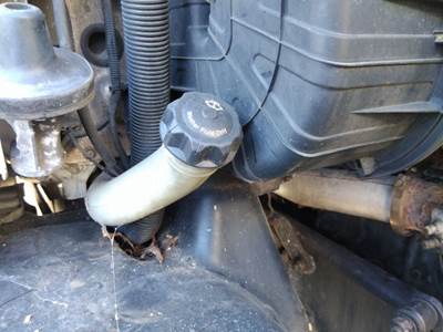 Freightliner Cascadia 125 Windshield Washer Reservoir