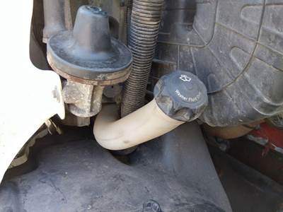 Freightliner Cascadia 125 Right Windshield Washer Reservoir