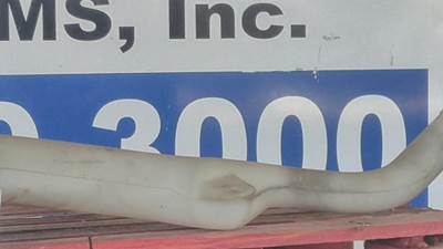 Freightliner Cascadia 125 Right Windshield Washer Reservoir