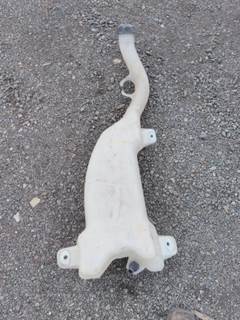 Freightliner Cascadia 125 Windshield Washer Reservoir