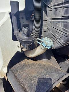 Freightliner Cascadia 125 Right Windshield Washer Reservoir