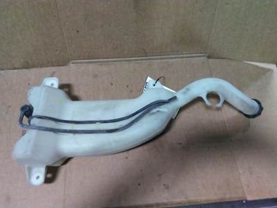 Freightliner Cascadia 125 Windshield Washer Reservoir
