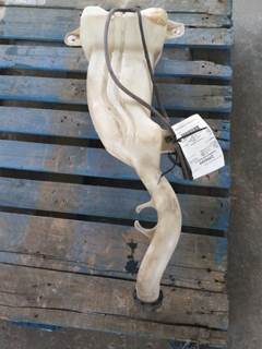 Freightliner Cascadia 125 Windshield Washer Reservoir