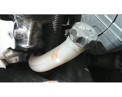 Freightliner Cascadia 125 Right Windshield Washer Reservoir
