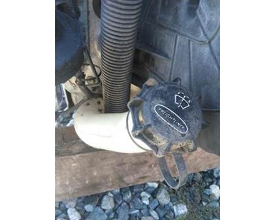 Freightliner Cascadia 125 Right Windshield Washer Reservoir