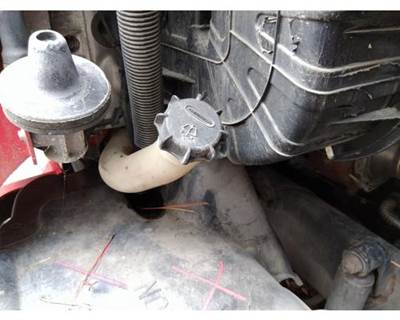 Freightliner Cascadia 125 Windshield Washer Reservoir