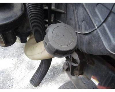 Freightliner Cascadia 125 Windshield Washer Reservoir
