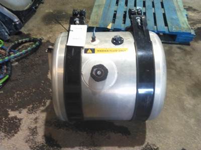 Freightliner Cascadia 126 Windshield Washer Reservoir