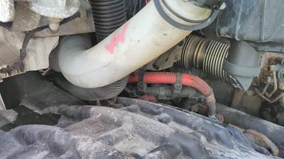 Freightliner Cascadia 126 Right Windshield Washer Reservoir