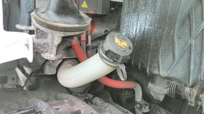 Freightliner Cascadia 126 Right Windshield Washer Reservoir