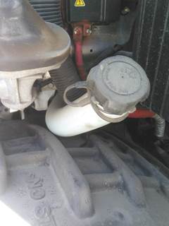 Freightliner Cascadia 126 Right Windshield Washer Reservoir