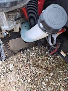 Freightliner Cascadia 126 Windshield Washer Reservoir