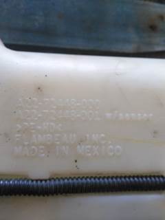 Freightliner Cascadia 126 Windshield Washer Reservoir