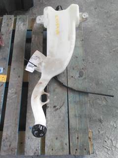 Freightliner Cascadia 126 Right Windshield Washer Reservoir