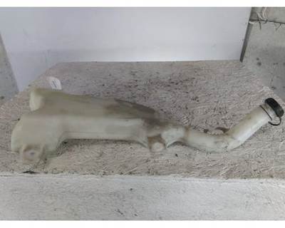 Freightliner Cascadia 126 Windshield Washer Reservoir