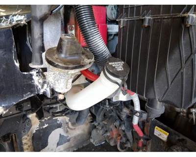 Freightliner Cascadia 126 Right Windshield Washer Reservoir