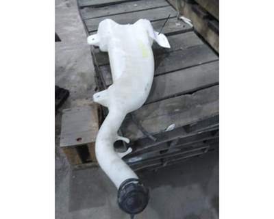 Freightliner Cascadia 126 Windshield Washer Reservoir