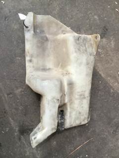 Freightliner Century Class 120 Windshield Washer Reservoir for a Freightliner CENTURY 120