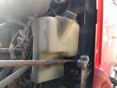 Freightliner Columbia 120 Windshield Washer Reservoir