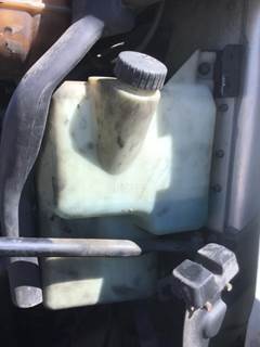 Freightliner Columbia 120 Windshield Washer Reservoir